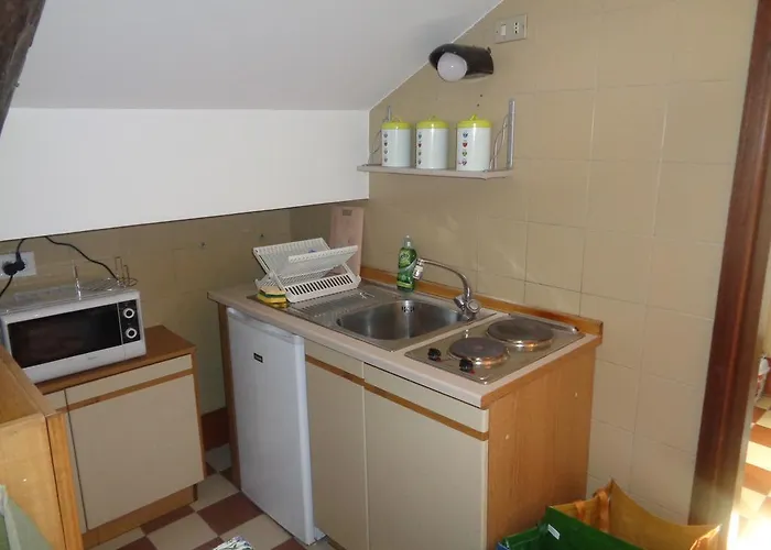 Olona Place 2 *