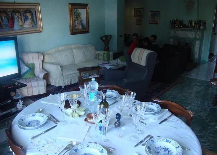 Cavaliere ゲストハウス 4*