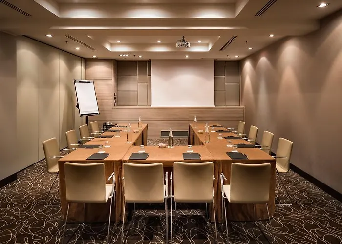 호텔 업타운 팰리스 4*