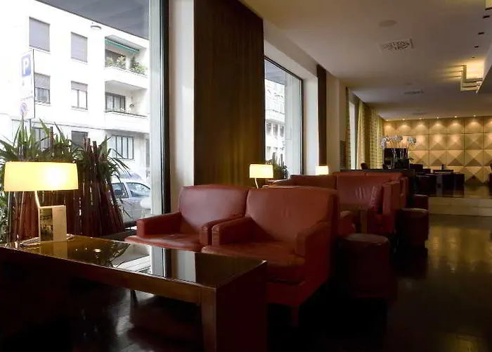 Hotel Nh Collection Touring 4*