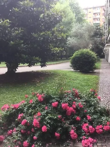 Two Beds In The Green Near The Fair Oda ve Kahvaltı Milano