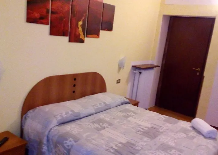 Tirreno Hotell