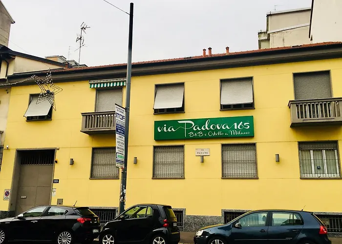 Via Padova 165 3* Milano