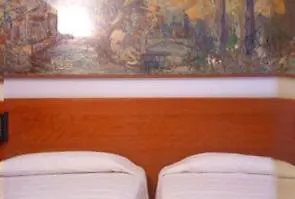 Hotel Station 3*