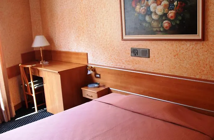 Hotel Mentana, By R Collection Milan