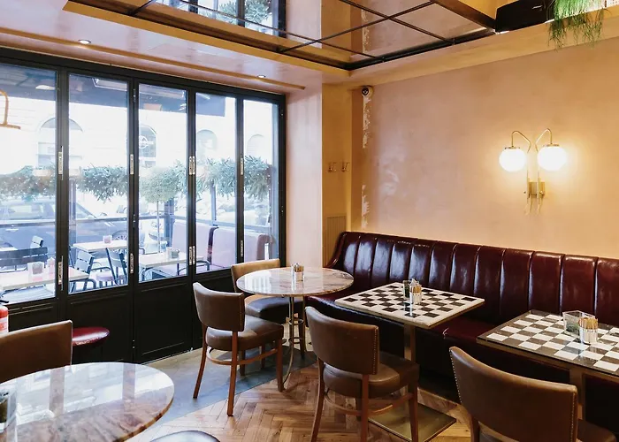 Pandenus Brera 4* ميلان