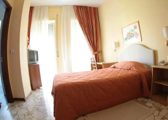 Garibaldi Palace Hotell