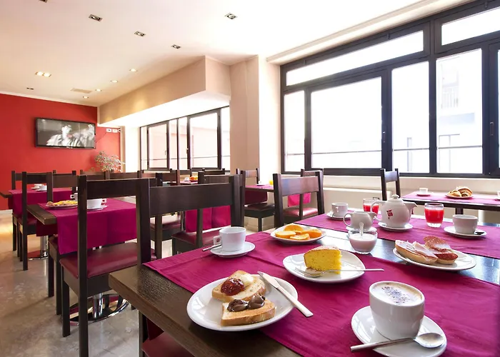 Hotel Oasi Village Milán