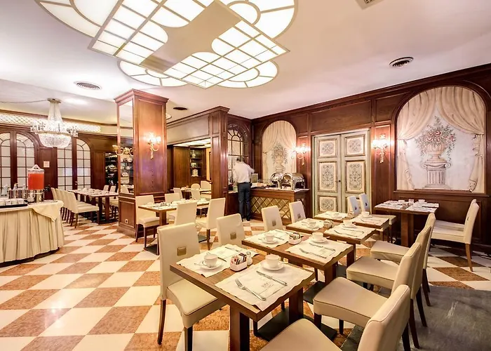 Romana Hotel 4*