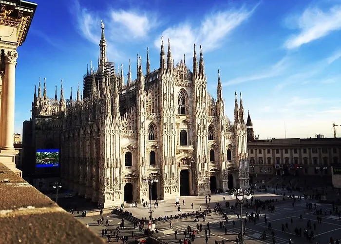 فندق The Glamore Duomo ميلان