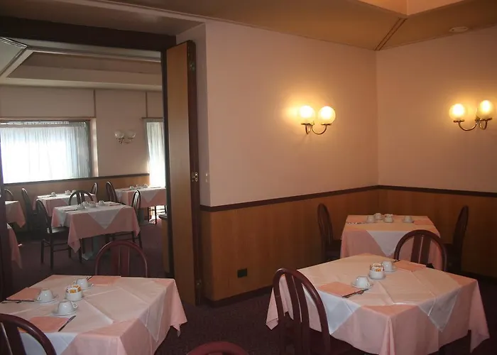 Albert Hotel Hotel 3*