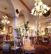 Petit Palais De Charme Hotel 4*