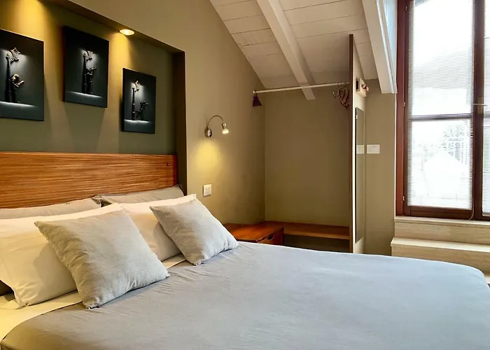 Bed & Breakfast Porta Ronca - B&b, & Apts 3*