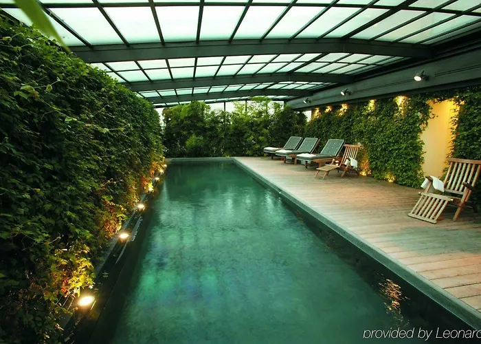 Sina De La Otel Milano