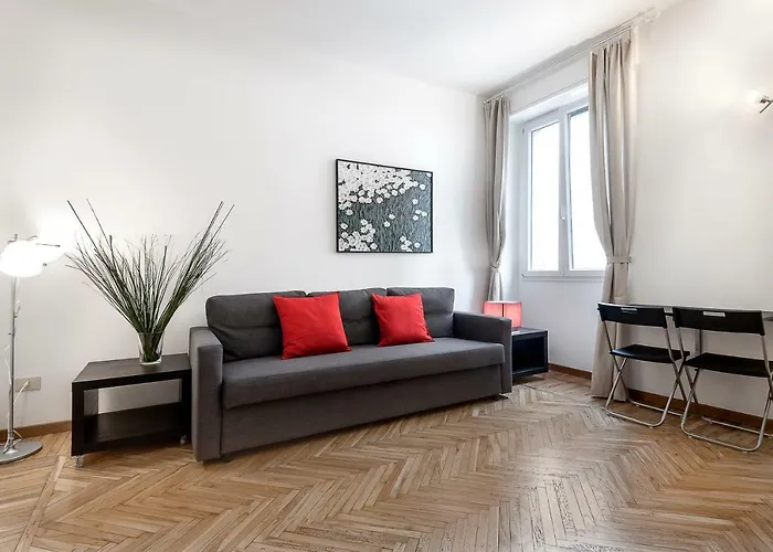 Sweet San Lorenzo, Right In The Centre