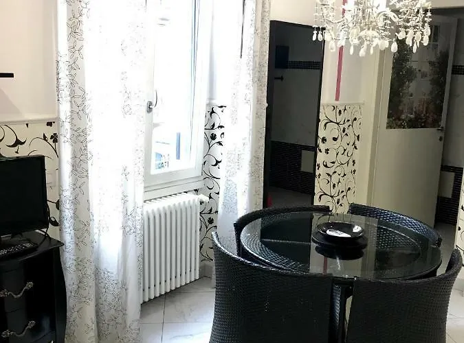 Sarpi * Milán