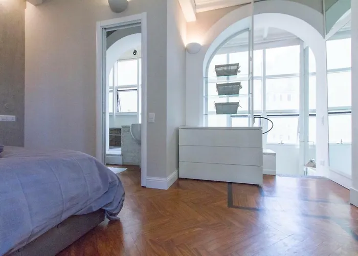 Easylife - - Correnti 24 - Duomo *