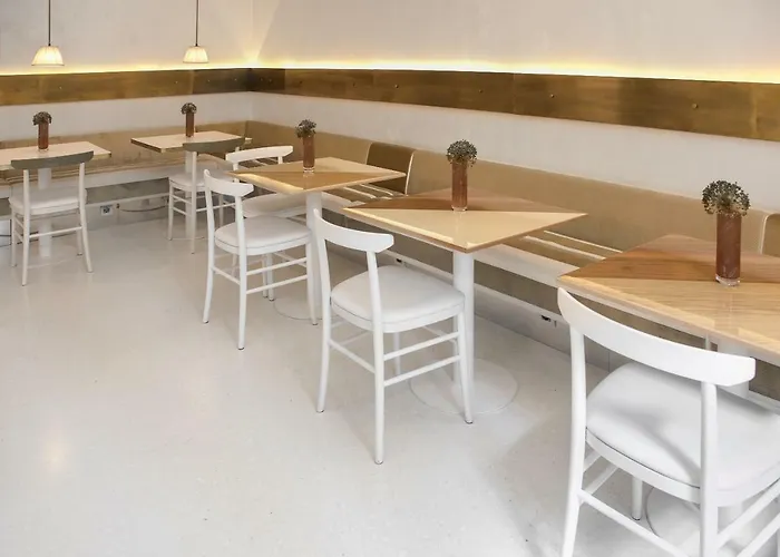 Senato 4* Milan