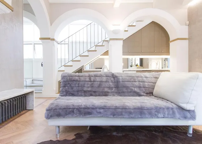 Easylife - - Correnti 24 - Duomo * Milano