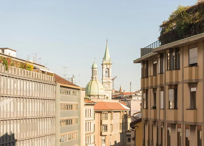 Sweet San Lorenzo, Right In The Centre