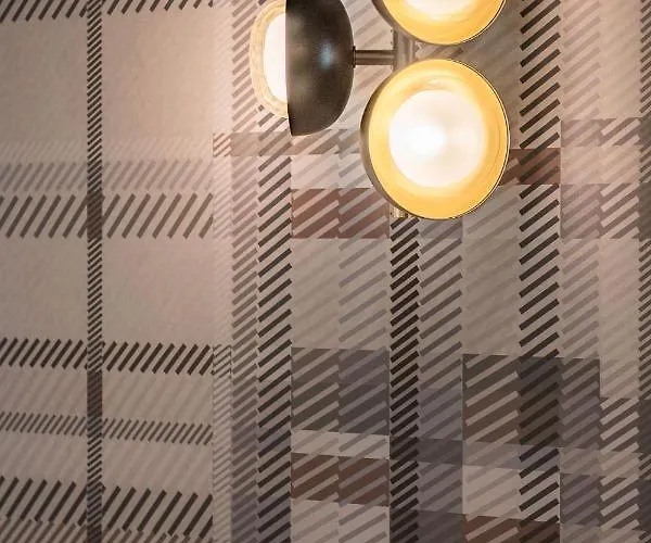 Hotel Canada 3*