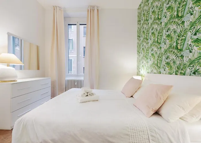 Easylife - - Emiliani 1 P1 - Porta Romana Apartamento *