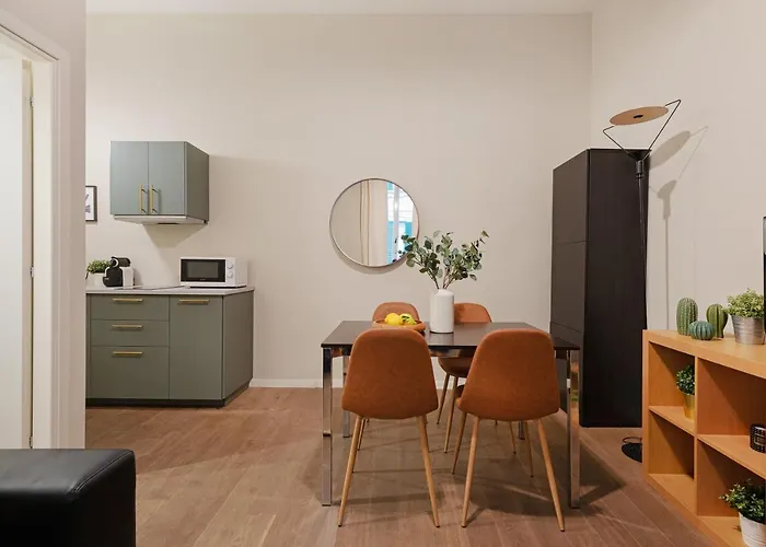 Easylife - - Emiliani 1 P1 - Porta Romana Apartamento *