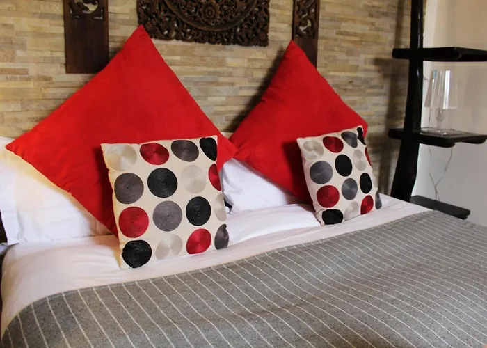 Bb Tortona Bed & Breakfast *