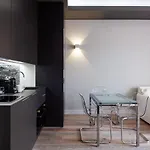 شقة Easyhomes-city Centre ميلان