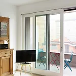 Joivy Stylish 1-bedroom Flat * Milaan