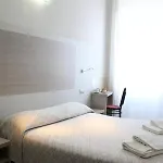 都耶贾迪尼酒店 2*