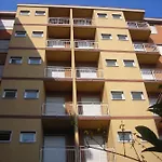 Giusti 6 Aparthotel Milano