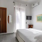 Aiello Πανσιόν 3*