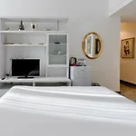 Aiello Executive ميلان
