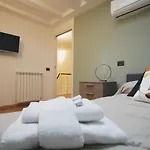 Rentopolis - Palazzo Candiani Appartement