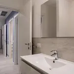 아파트 Modern In *