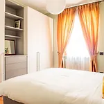 The Rent - Three-bedroom In Acquabella
