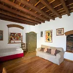 Apartment Hbhall Navigli 2 *