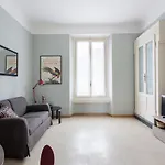 Διαμέρισμα Hostmate - - Via Cantoni - Washington