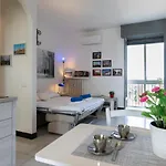 La Veranda - Bright Floor With Views Of The Madonnina Lejlighed