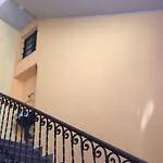 Squisito In Stabile Vecchia Appartement