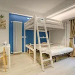 Suzzani 273 Hotel