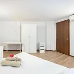 Alessia's Flat - Michetti *