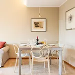 Contempora - Elvezia Park - 2bed, 1baths Overlooking The Park - E32 * Mailand