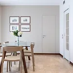 アパート Contempora - Elvezia Park - 3Bed, 3Baths Overlooking The Park - E12 ミラノ