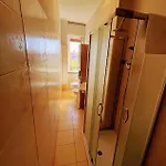 View - * ميلان