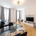 Royal - Centro Cadorna Apartment