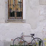 Un Posto A - All'interno Di Cascina Del 700 Guest house