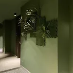 Av Hotel 2*