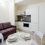 Italianway - The B Village Business Appartement *